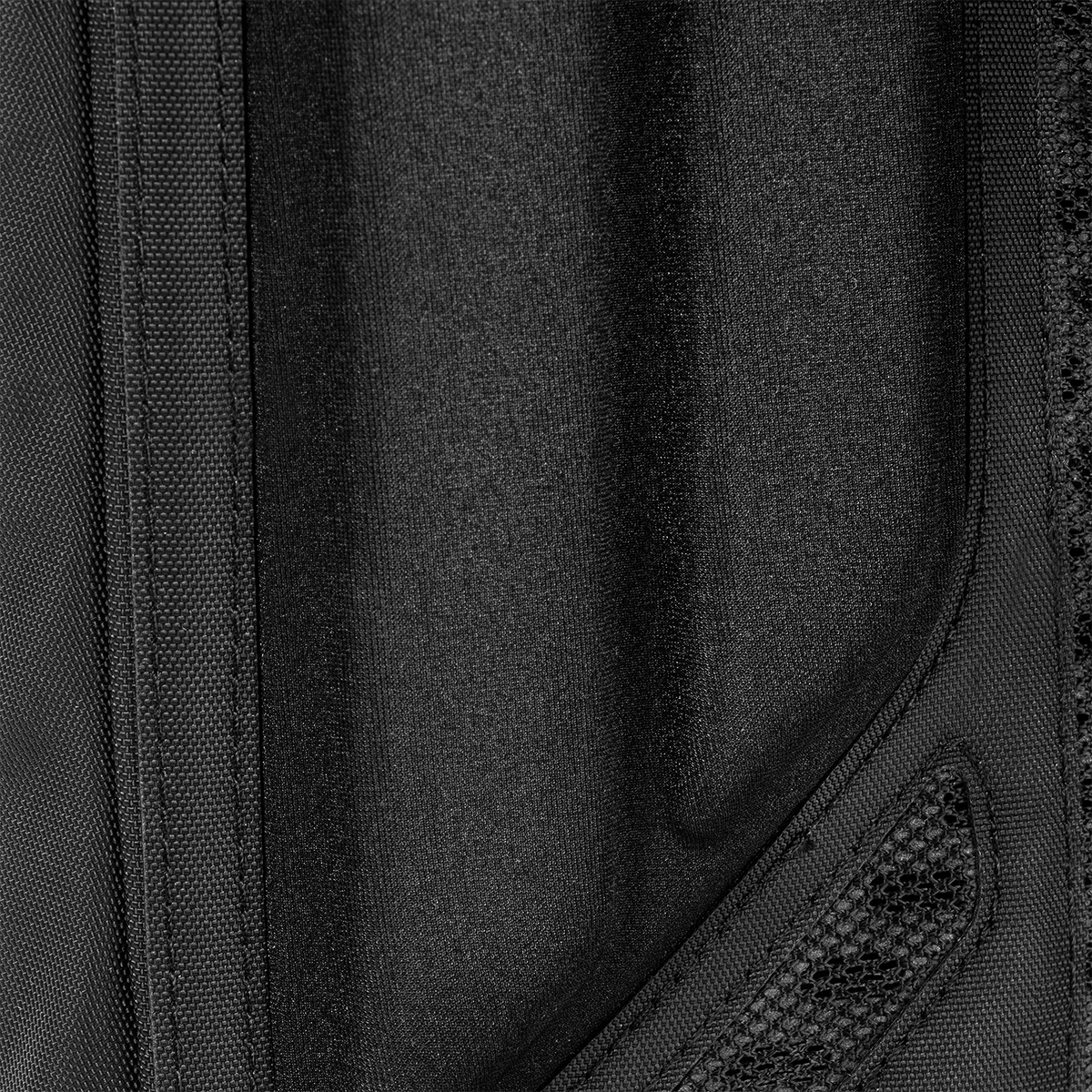 paragon-hydration-pack-l1 Paragon_Black_Texture.png