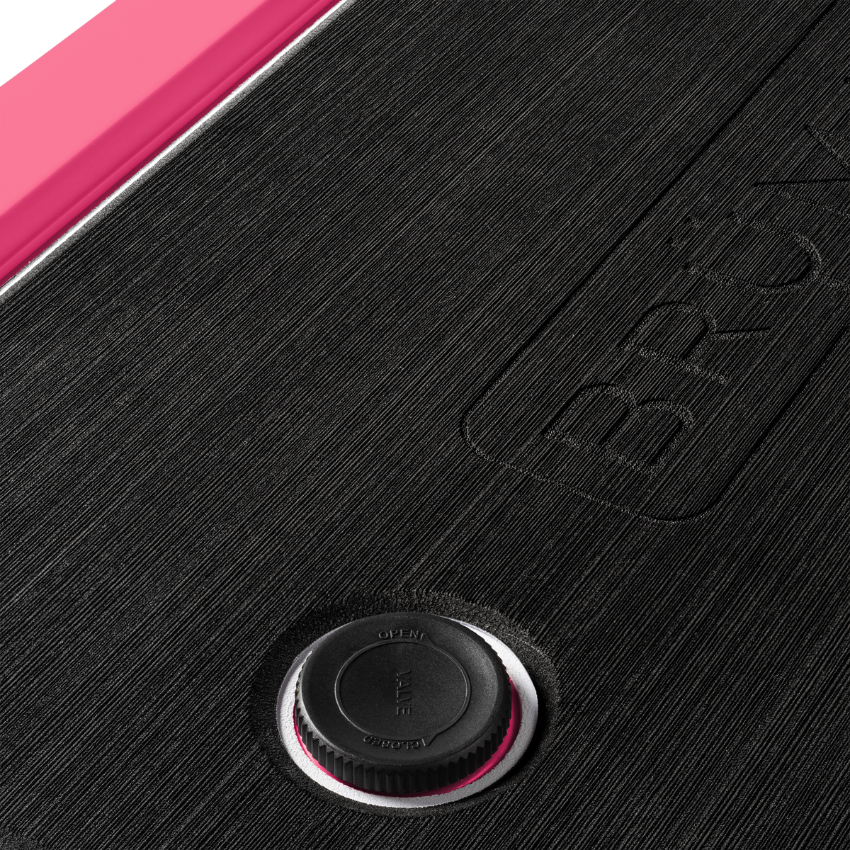 brutank-r6 brutank-55qt-neonpink-vent.png